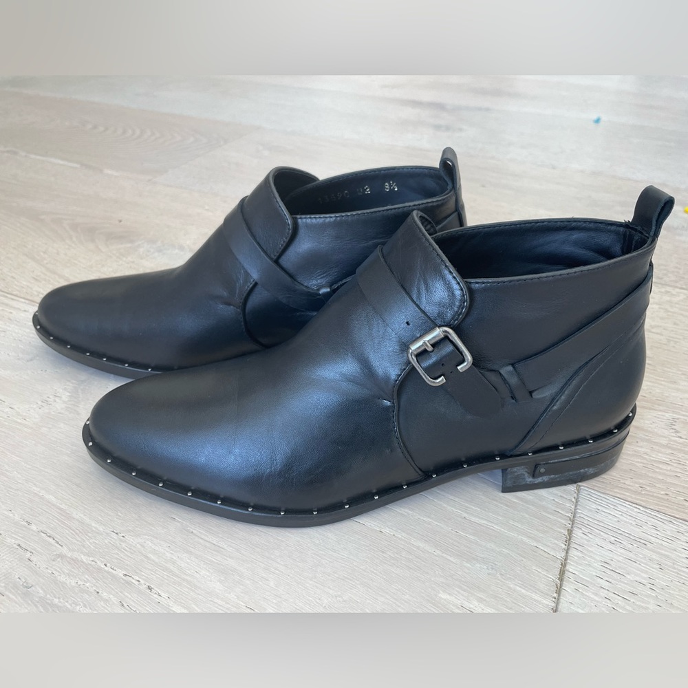 Freda Salvador Black Calf Chelsea Ankle Boot size 8.5
